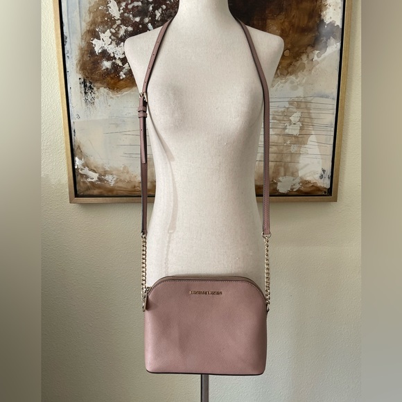 Authentic Michael Kors Cindy LG Dome leather crossbody bag purse ~ - Picture 14 of 16